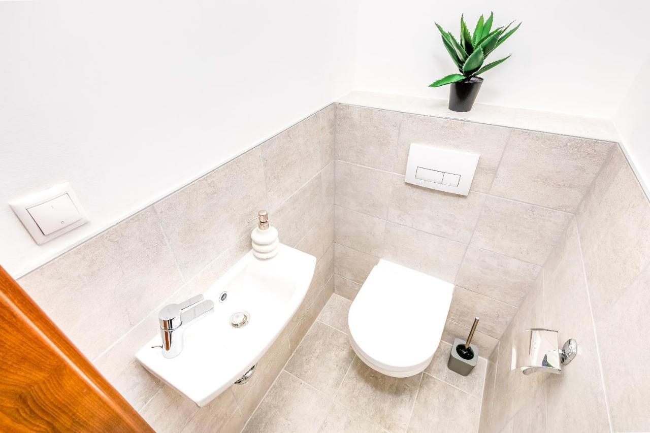 Modern Apartment With Free Garage And Balcony In The Downtown Budapeszt Zewnętrze zdjęcie