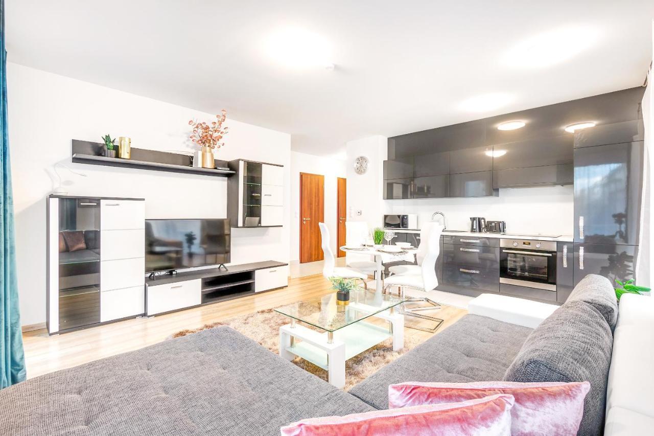 Modern Apartment With Free Garage And Balcony In The Downtown Budapeszt Zewnętrze zdjęcie